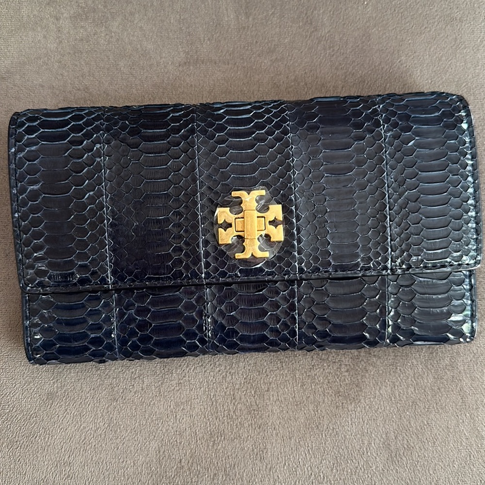 Tory Burch kira exotic wallet brand new - Picture 5 of 7
